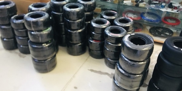 ¿Qué presión deben de tener los neumáticos de mi kart?